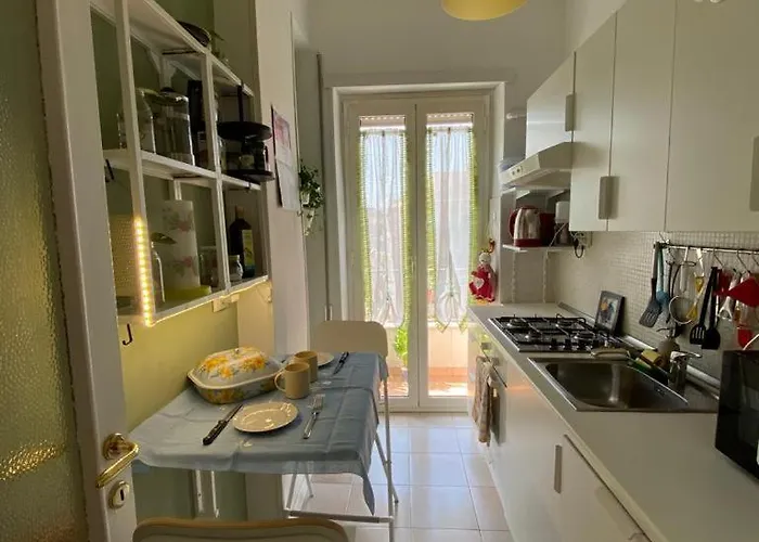 Tiburtina's Comfy And Cosy Nest Гостевой дом
